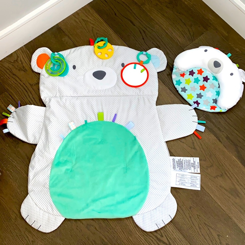 Bright stars tummy time prop and play mat